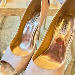 Badgley Mischka Kiara Women's Pumps